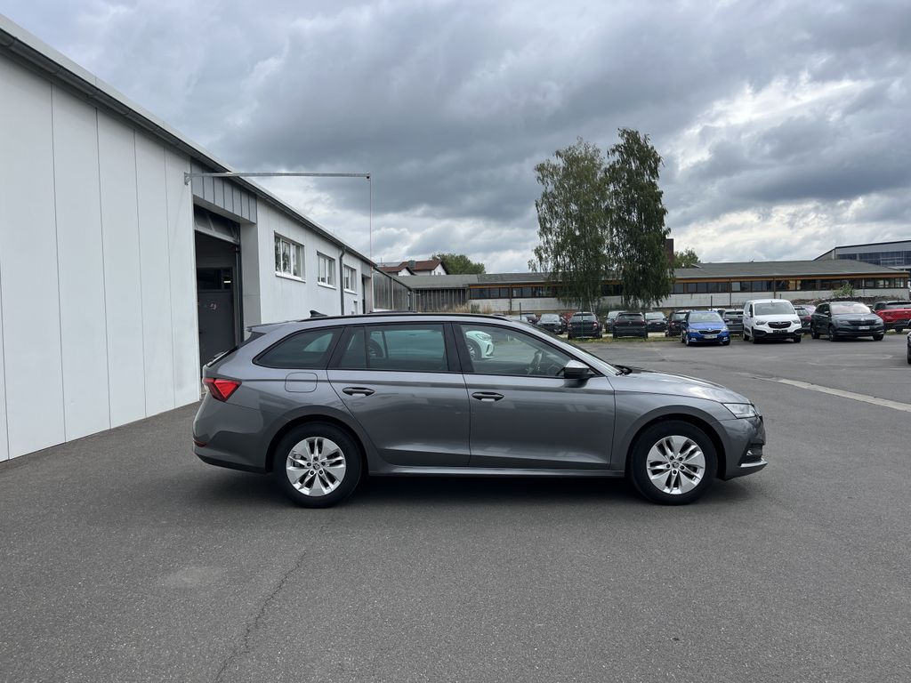 Skoda Octavia Combi 2.0 TDI DSG Blackline 6