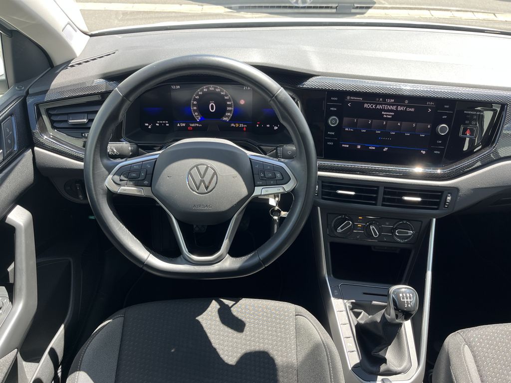 Volkswagen Polo 1.0 Life 16