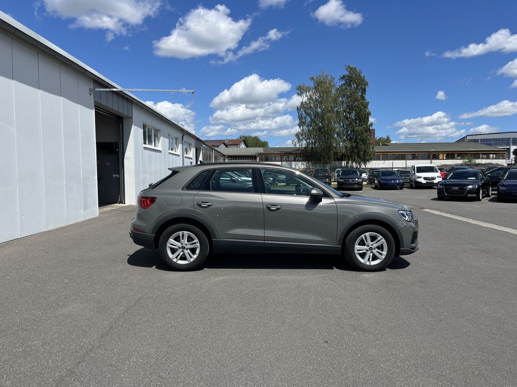 Audi Q3 35 2.0 TDI quattro S tronic AHK STHZ LEDER 36 6