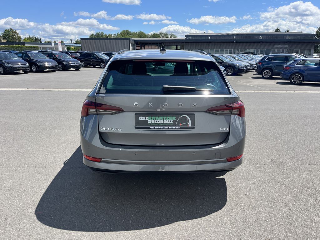Skoda Octavia Combi 2.0 TDI 4x4 DSG Blackline 9
