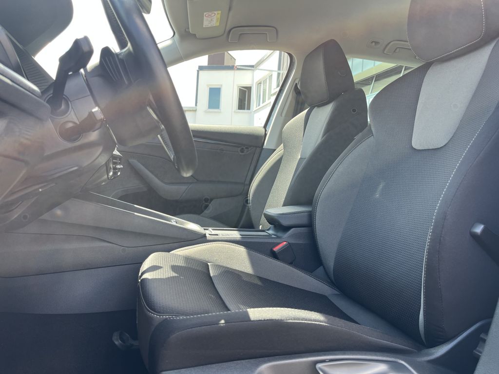 Skoda Octavia Combi 2.0 TDI 4x4 DSG Blackline 13