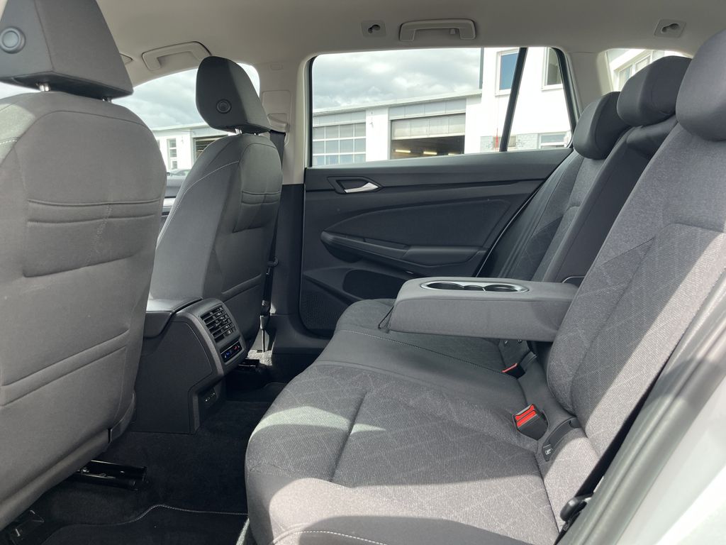 Volkswagen Golf Variant 2.0 TDI Life 17