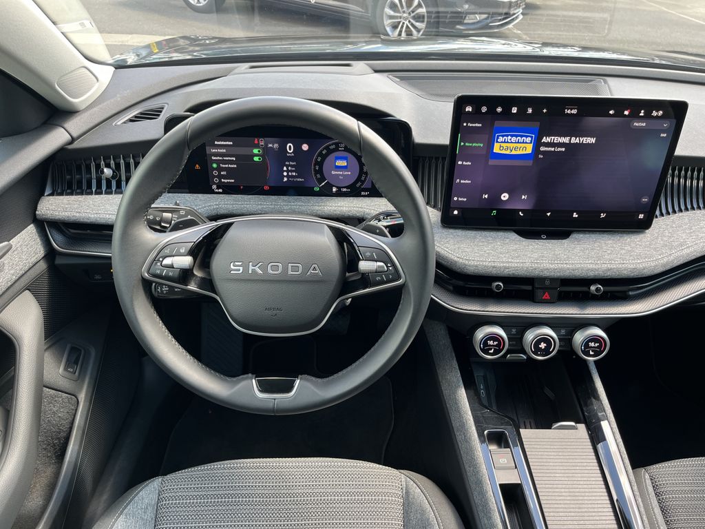 Skoda Superb Combi 2.0 TSI DSG Selection 16