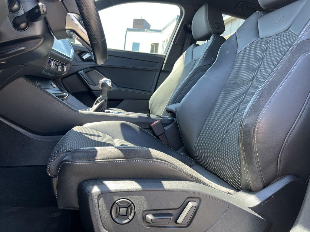 Audi Q3 40 2.0 TFSI quattro S tronic S line 13