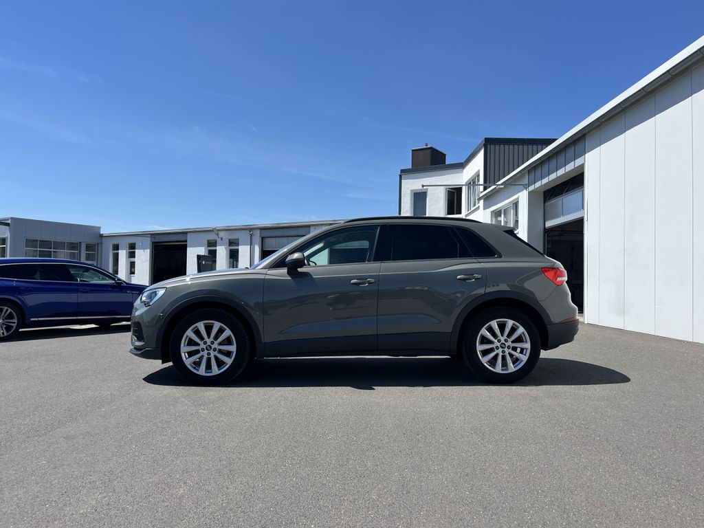 Audi Q3 35 2.0 TDI S tronic 2