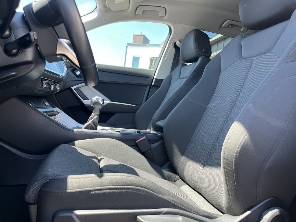 Audi Q3 35 2.0 TDI S tronic 13
