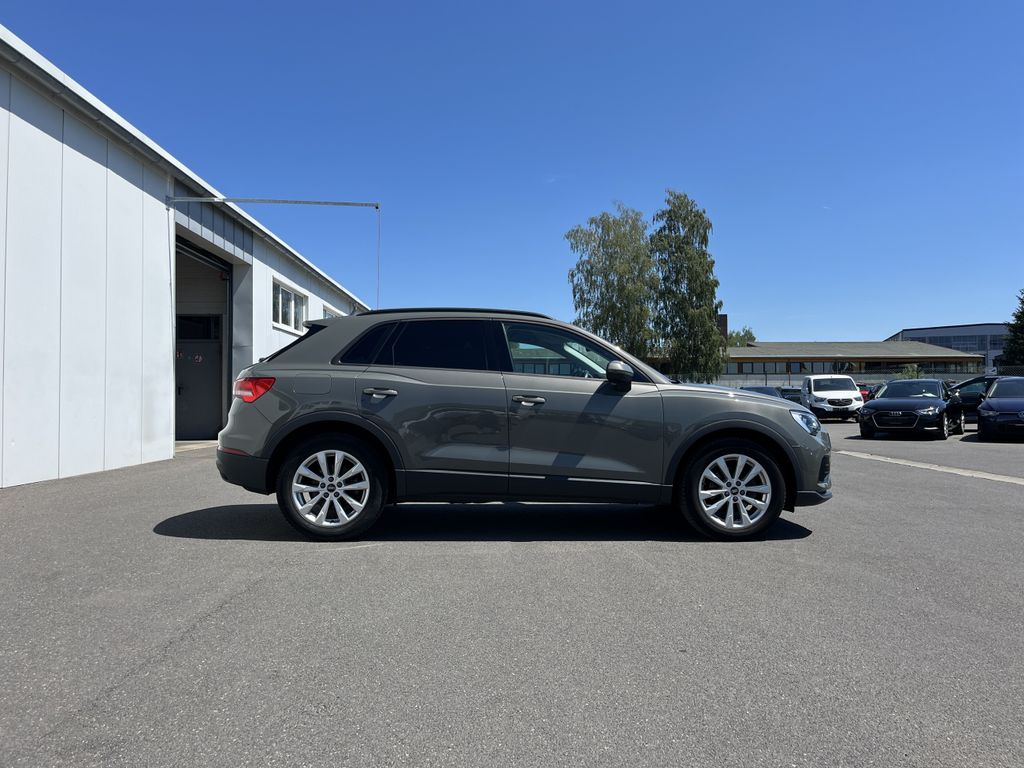 Audi Q3 35 2.0 TDI S tronic 5