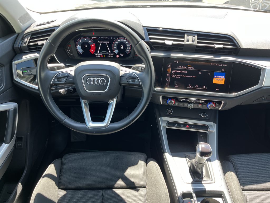 Audi Q3 35 2.0 TDI S tronic 16