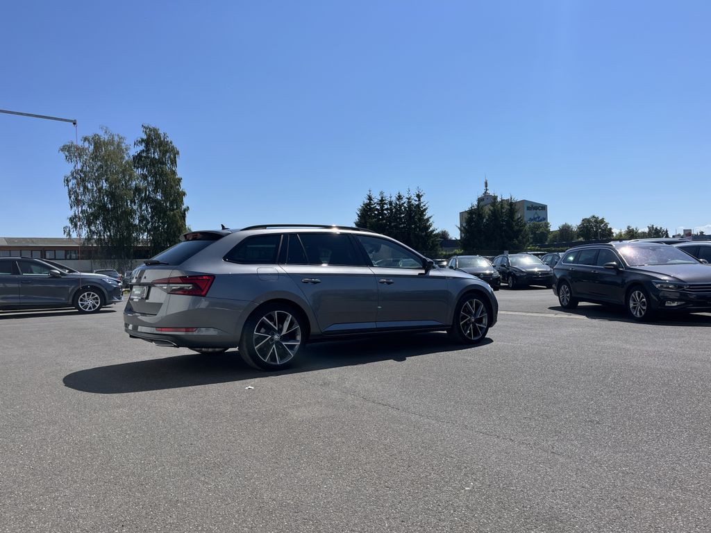 Skoda Superb Combi 2.0 TSI DSG Sportline 7