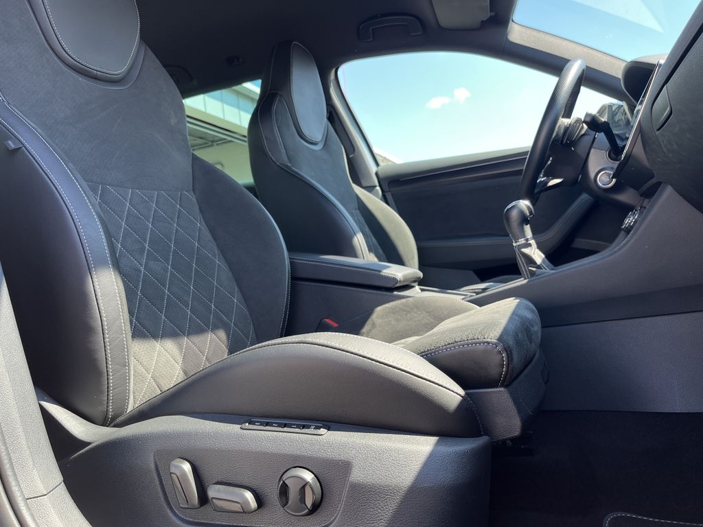 Skoda Superb Combi 2.0 TSI DSG Sportline 15