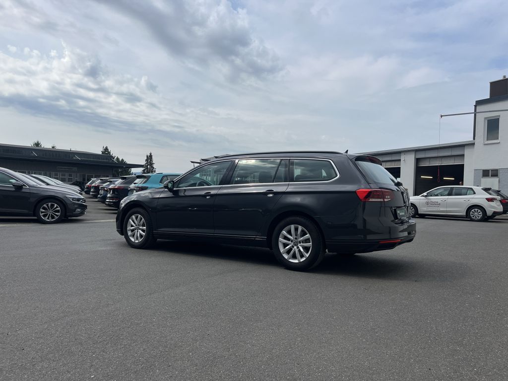 Volkswagen Passat Variant 2.0 TDI Business 10
