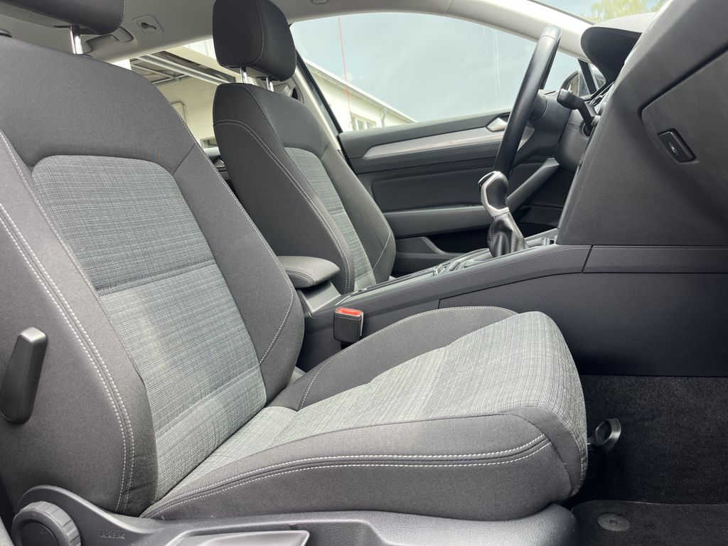 Volkswagen Passat Variant 2.0 TDI Business 15