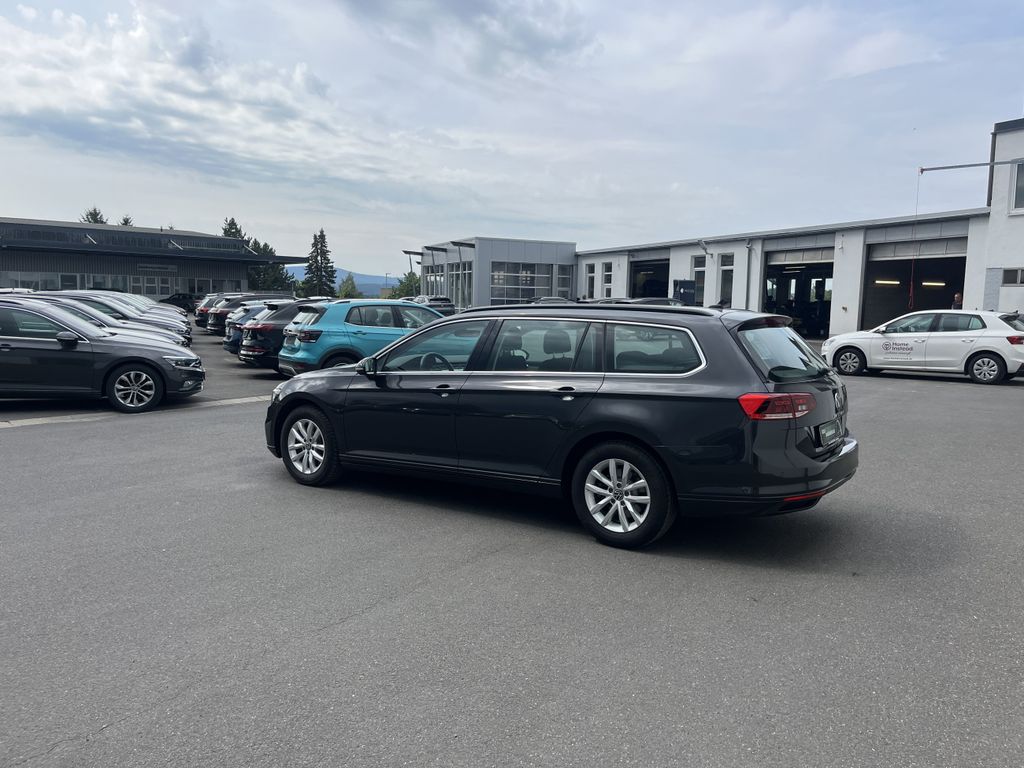 Volkswagen Passat Variant 2.0 TDI Business 11