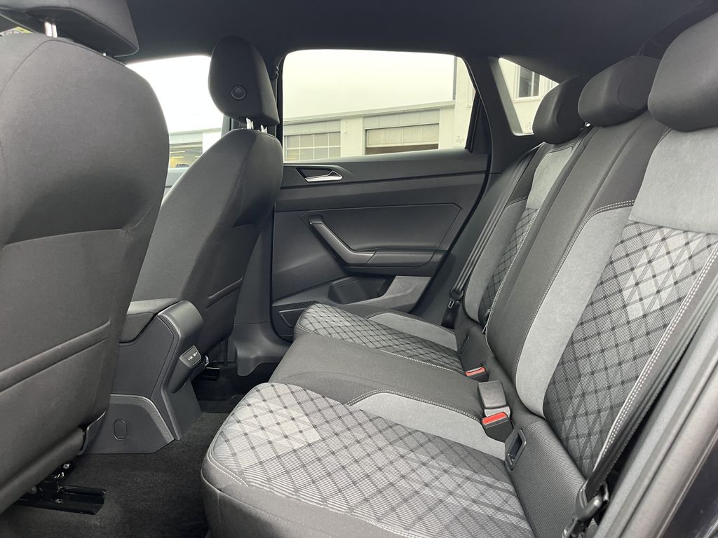 Volkswagen Taigo 1.5 TSI DSG BLACK STYLE R-Line 17
