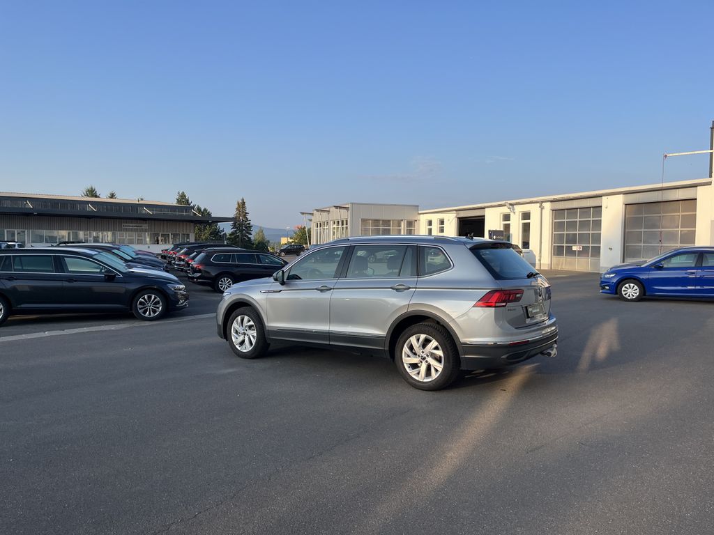 Volkswagen Tiguan Allspace 1.5 TSI DSG Life 11