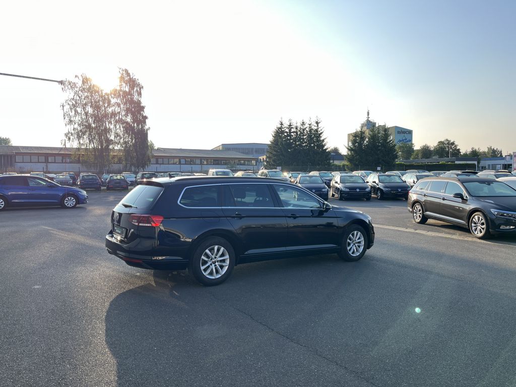 Volkswagen Passat Variant 2.0 TDI DSG Business 8