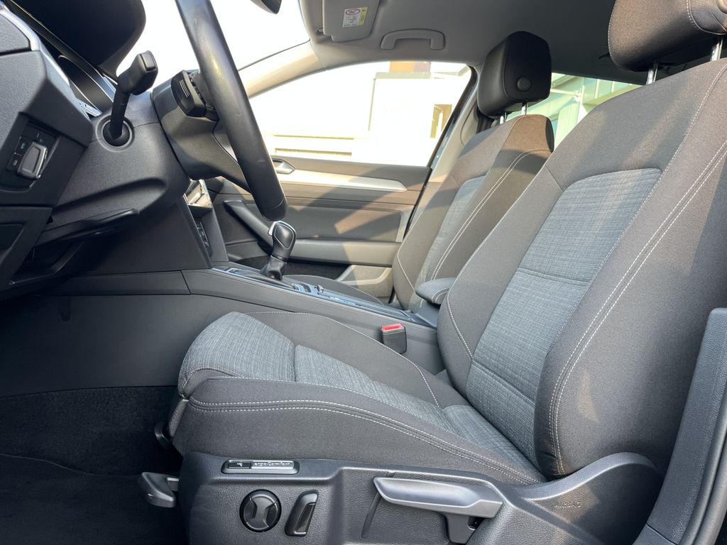 Volkswagen Passat Variant 2.0 TDI DSG Business 13