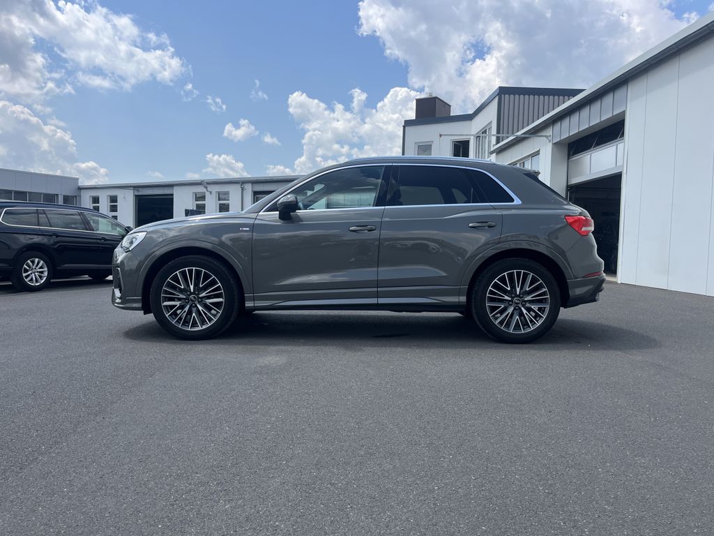 Audi Q3 35 1.5 TFSI S tronic S line 2