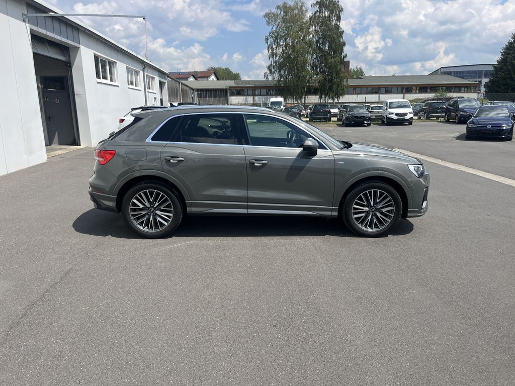 Audi Q3 35 1.5 TFSI S tronic S line 6