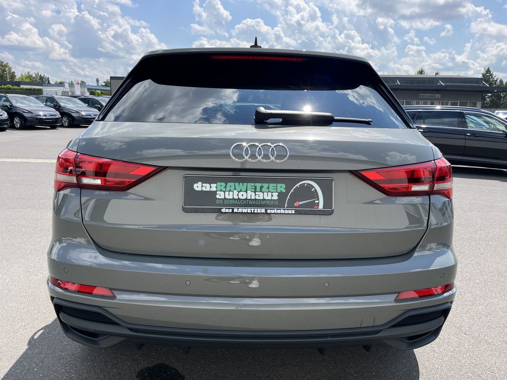 Audi Q3 35 1.5 TFSI S tronic S line 9