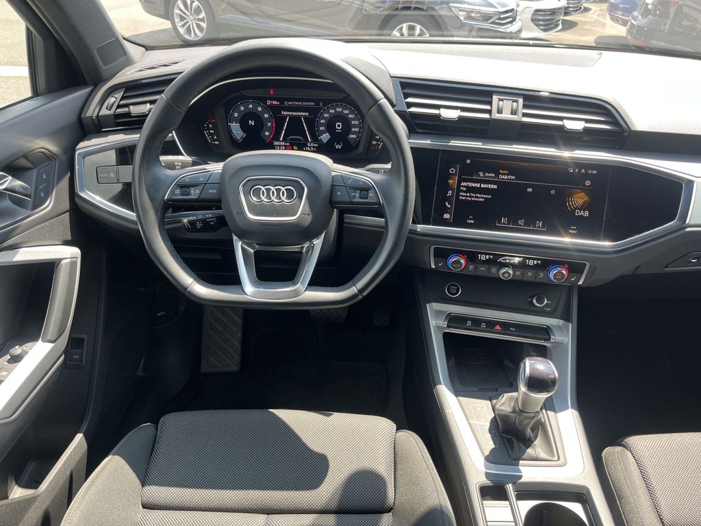 Audi Q3 35 1.5 TFSI S tronic S line 17