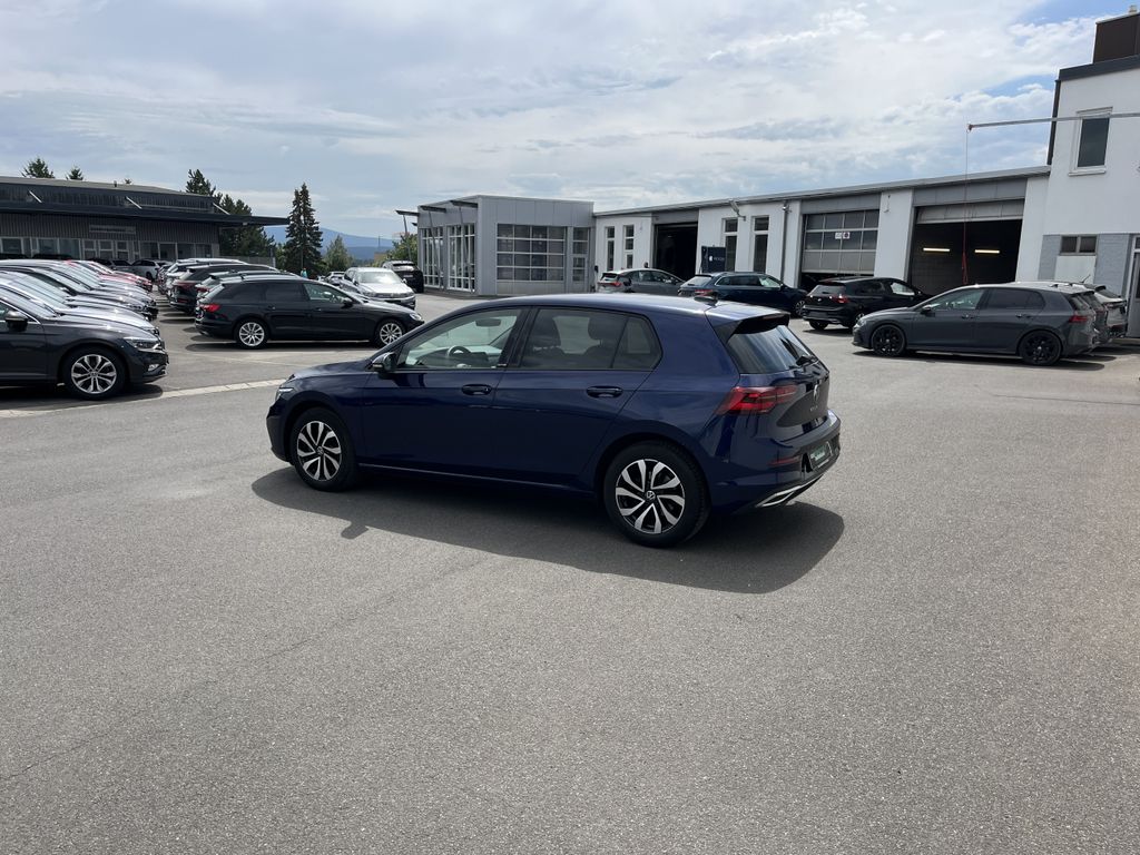 Volkswagen Golf 1.5 TSI ACTIVE 11