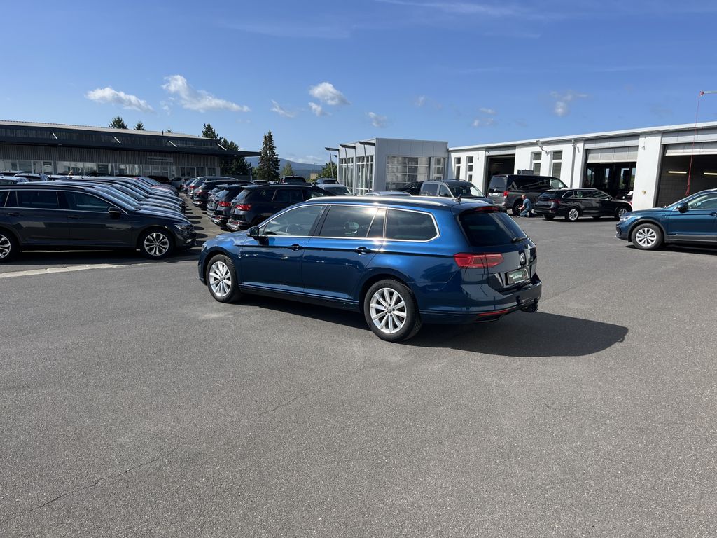 Volkswagen Passat Variant 2.0 TDI DSG Business 11