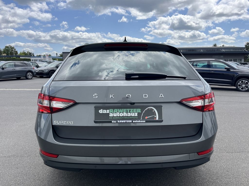 Skoda Superb Combi 1.5 TSI DSG Ambition 8
