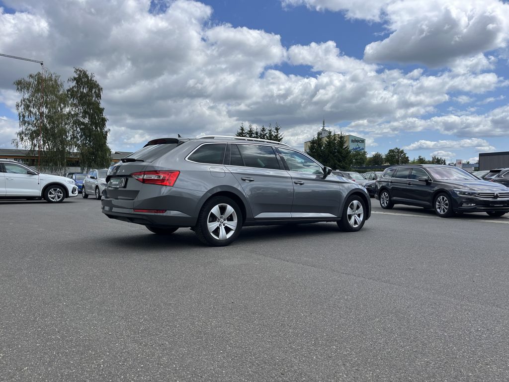 Skoda Superb Combi 1.5 TSI DSG Ambition 6