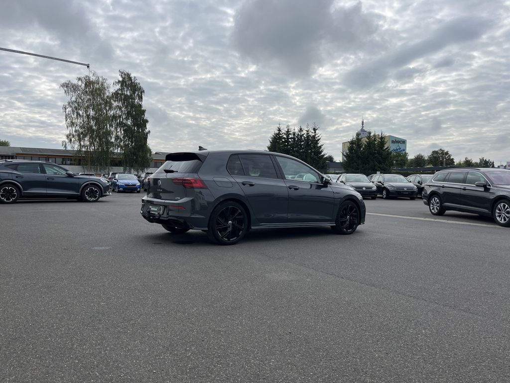 Volkswagen Golf 1.5 TSI DSG R-Line Blackline Style 7