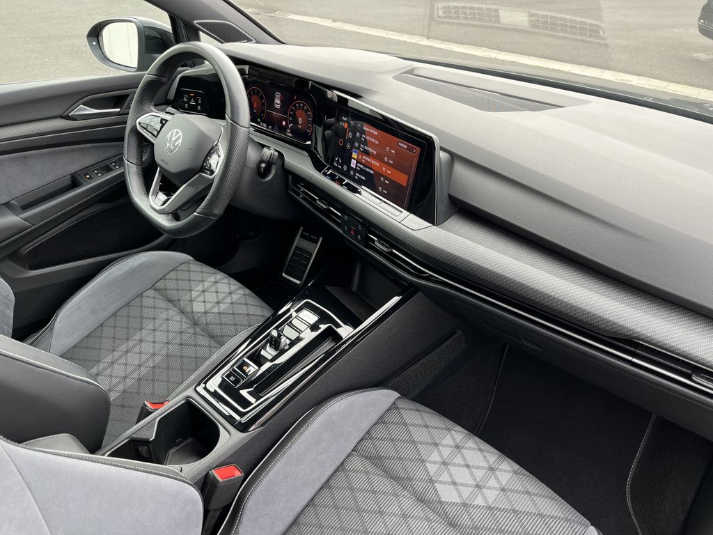 Volkswagen Golf 1.5 TSI DSG R-Line Blackline Style 14