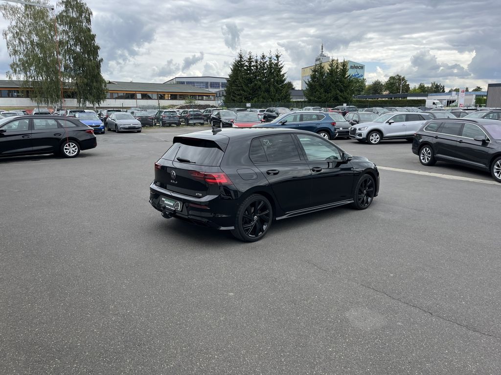 Volkswagen Golf 1.5 TSI DSG R-Line Blackline Style 8