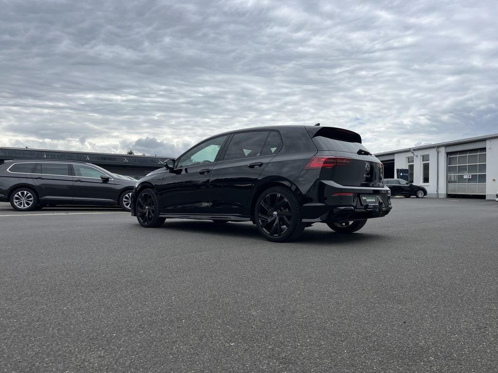Volkswagen Golf 1.5 TSI DSG R-Line Blackline Style 10