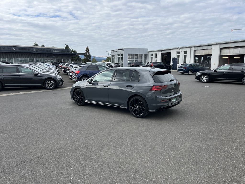 Volkswagen Golf 1.5 TSI DSG R-Line Blackline Style 11