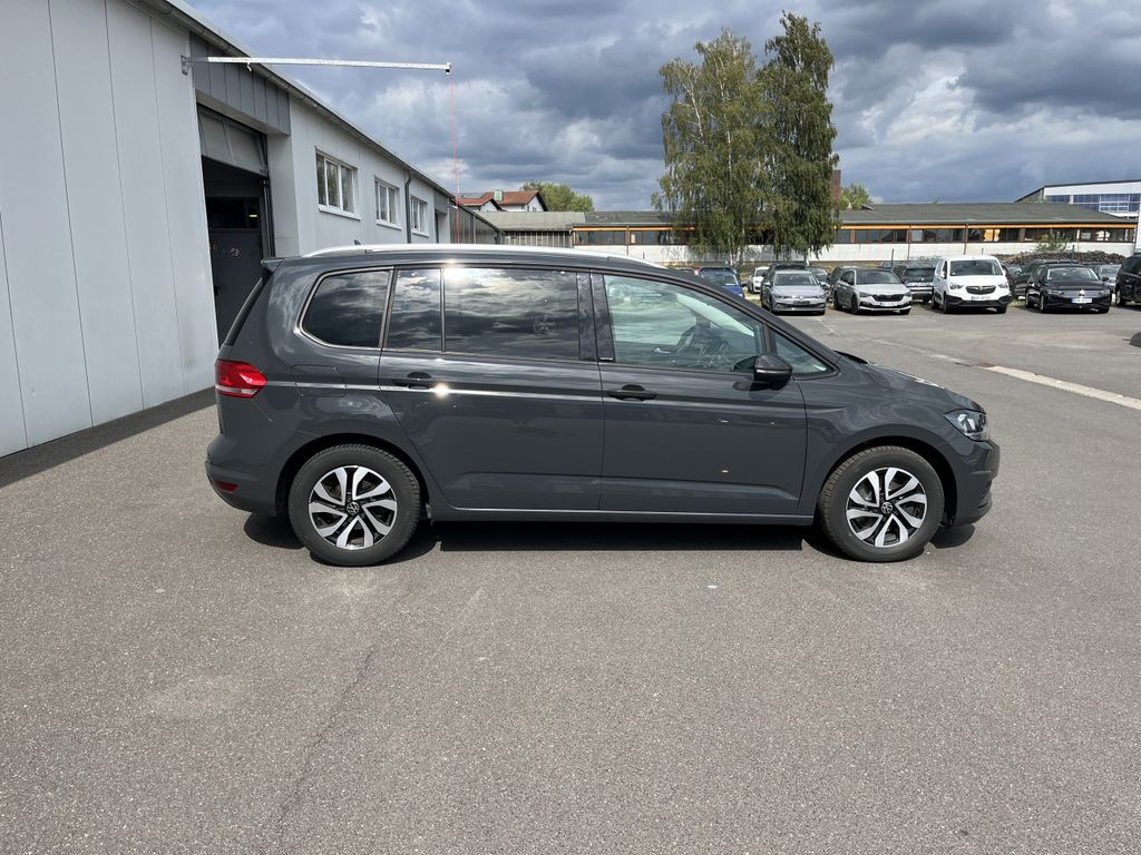 Volkswagen Touran 2.0 TDI ACTIVE 6