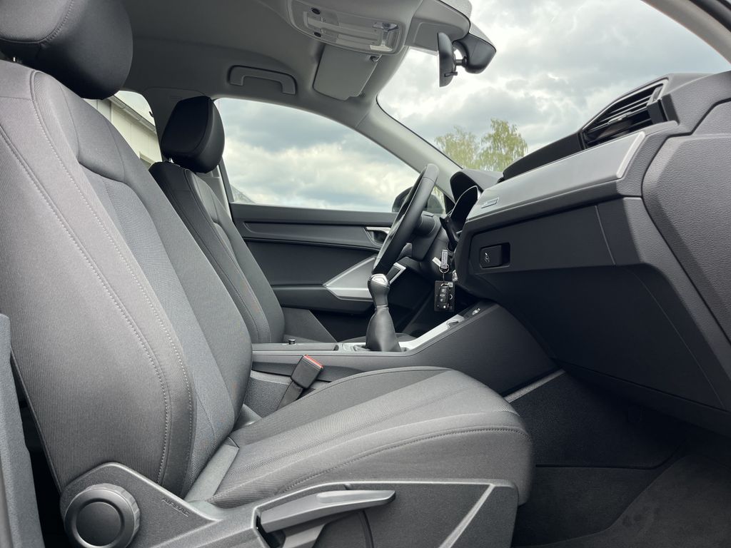 Audi Q3 35 1.5 TFSI 15