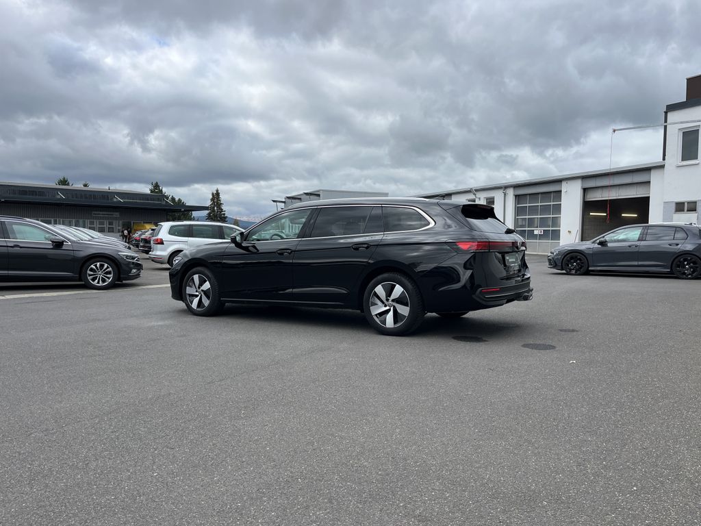 Volkswagen Passat Variant 2.0 TDI DSG Business 10
