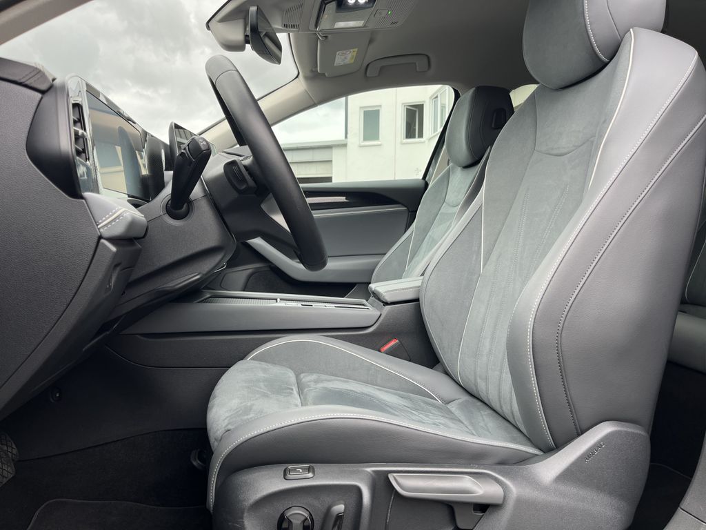 Volkswagen Passat Variant 2.0 TDI DSG Business 13