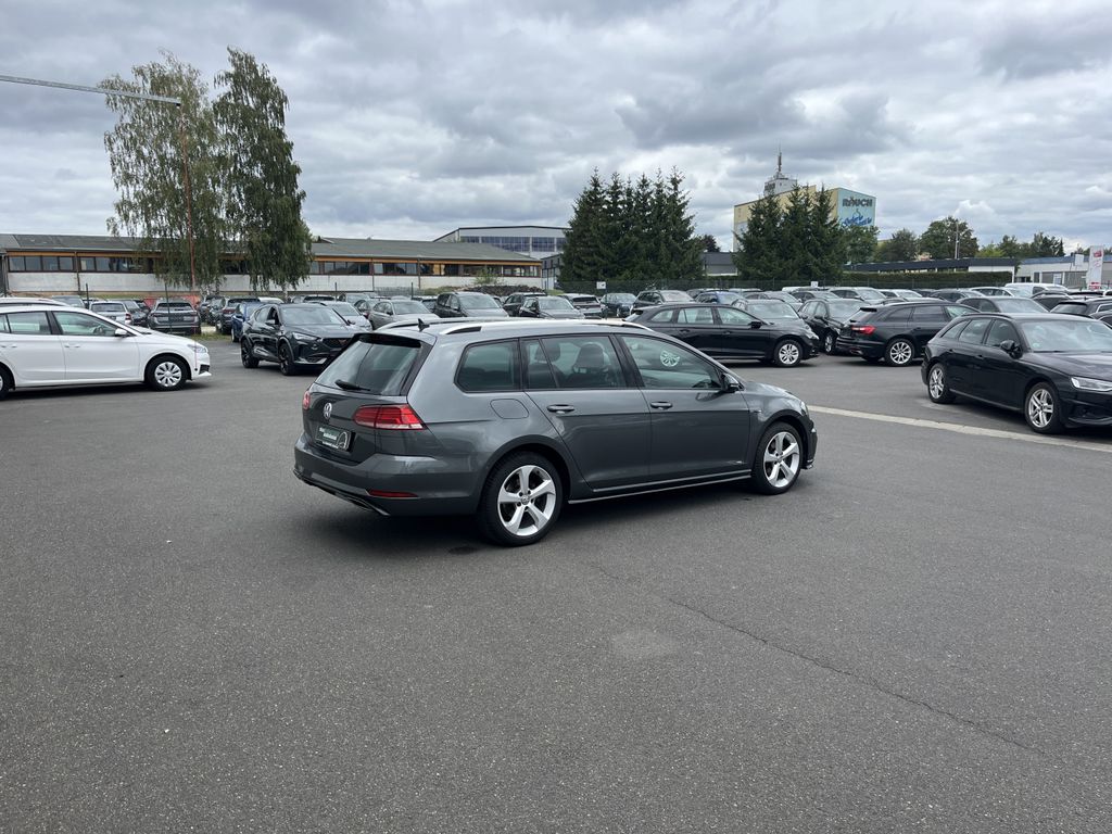 Volkswagen Golf Variant 2.0 TDI DSG R-Line 8