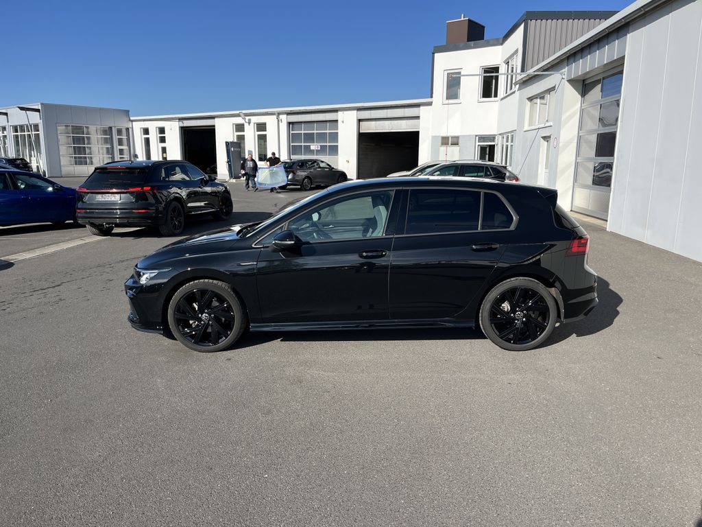 Volkswagen Golf 1.5 TSI DSG R-Line Black Style 3