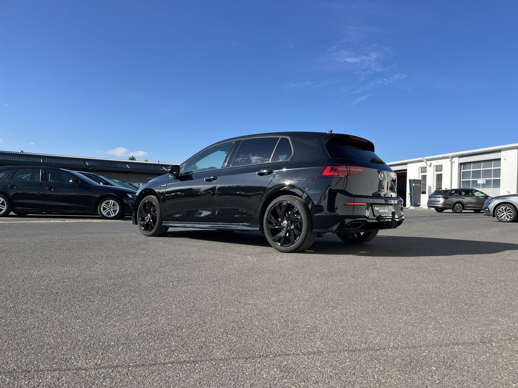 Volkswagen Golf 1.5 TSI DSG R-Line Black Style 10