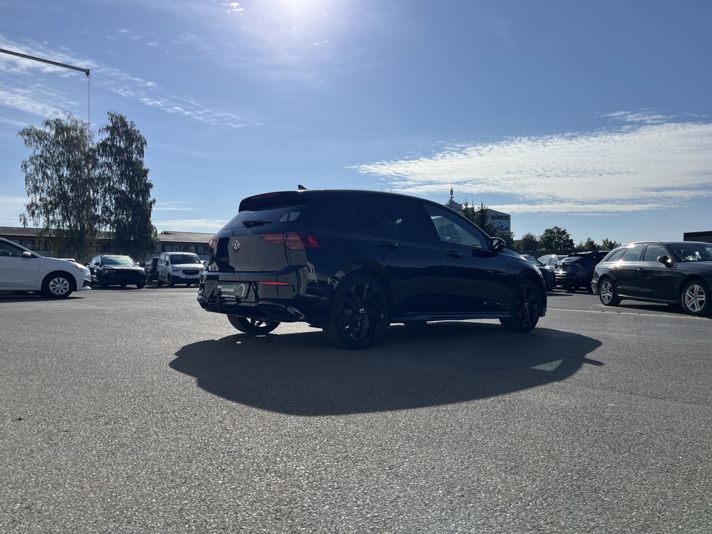 Volkswagen Golf 1.5 TSI DSG R-Line Black Style 7