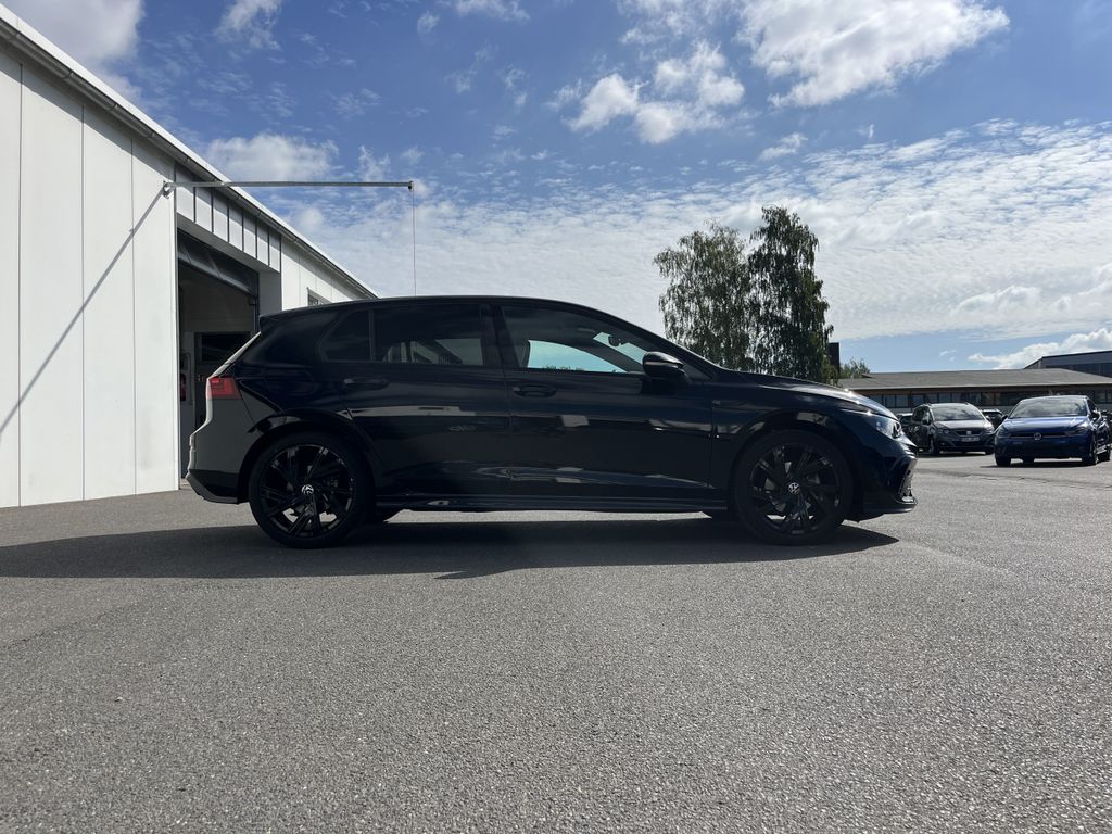 Volkswagen Golf 1.5 TSI DSG R-Line Black Style 5