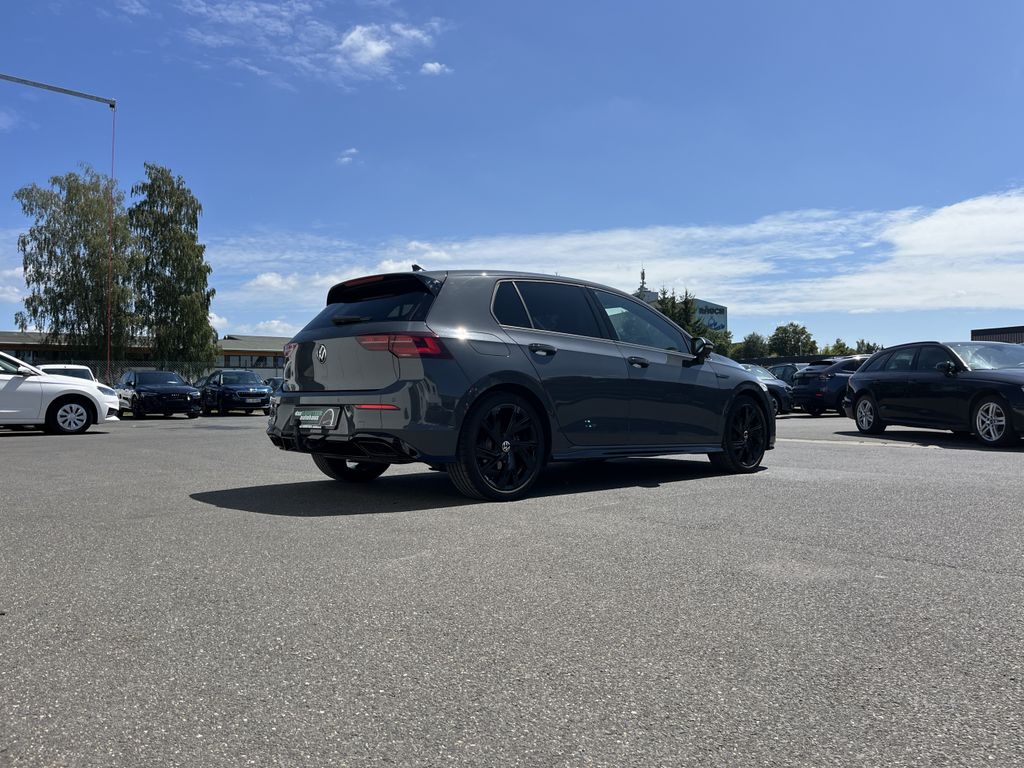 Volkswagen Golf 1.5 TSI DSG R-Line 7