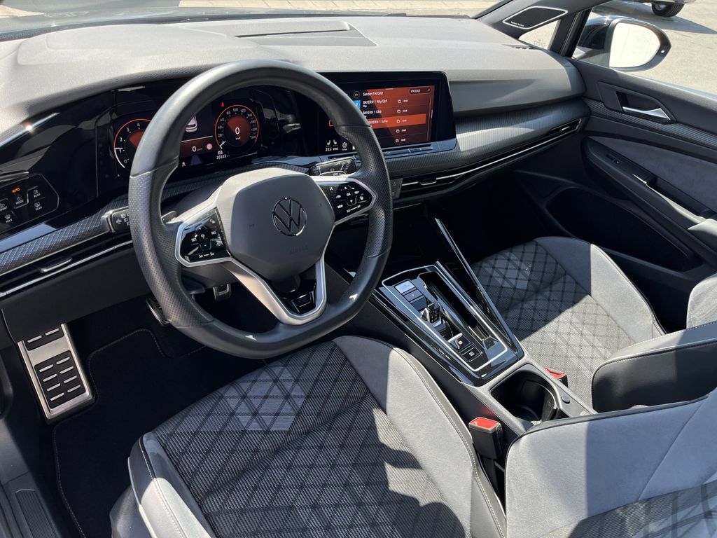 Volkswagen Golf 1.5 TSI DSG R-Line 12