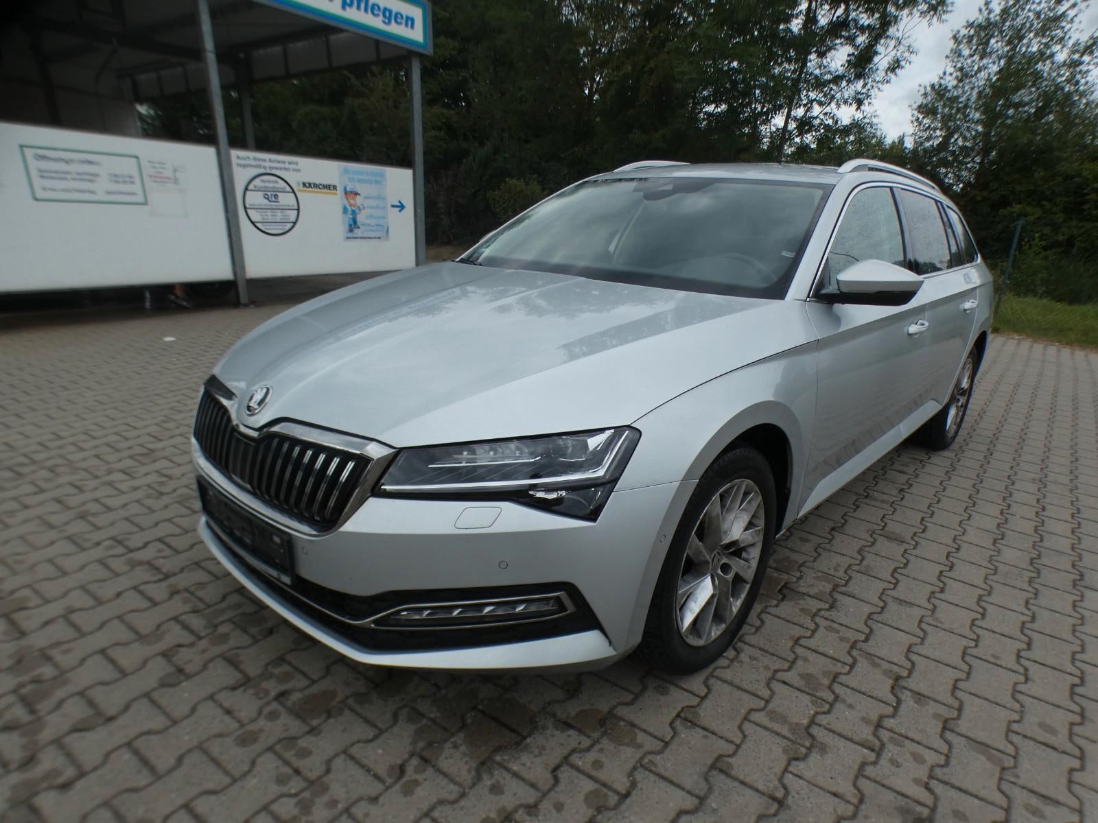 Skoda Superb 2.0 2022