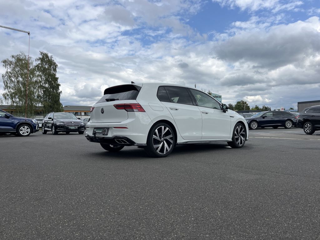 Volkswagen Golf 1.5 TSI DSG R-Line 6