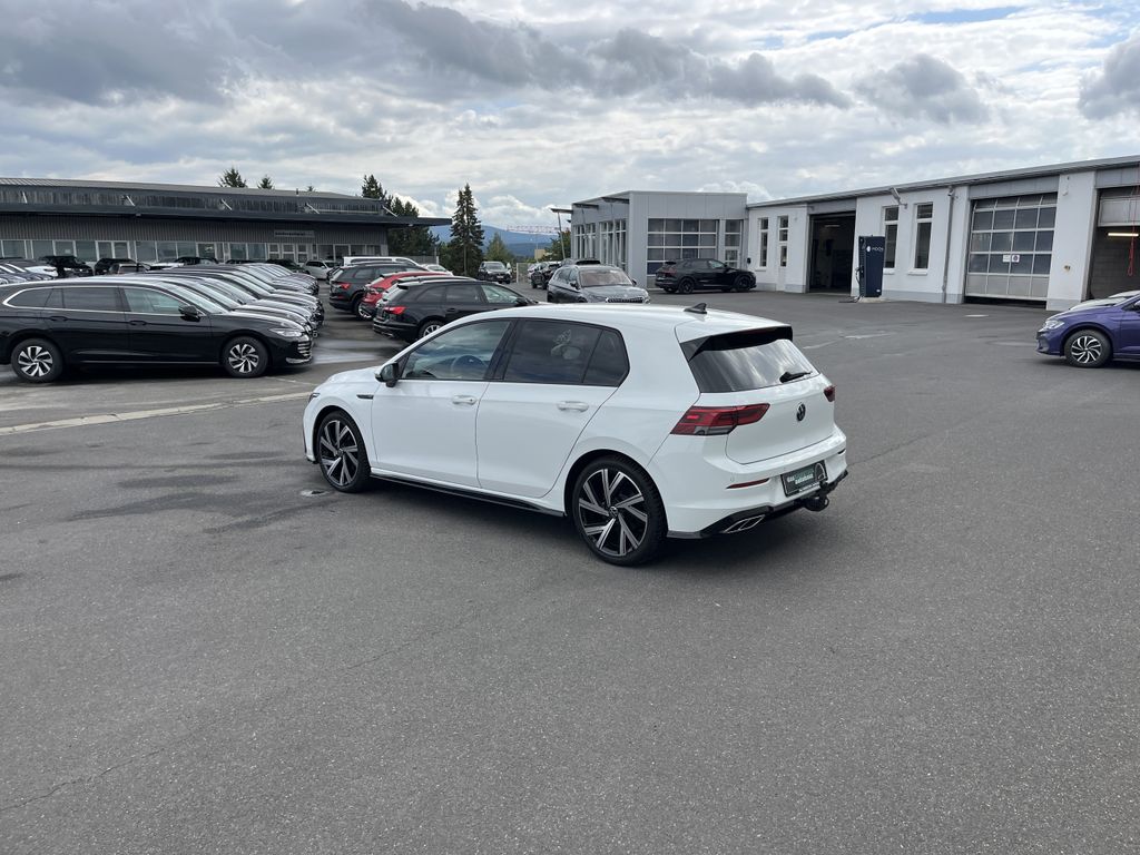 Volkswagen Golf 1.5 TSI DSG R-Line 10