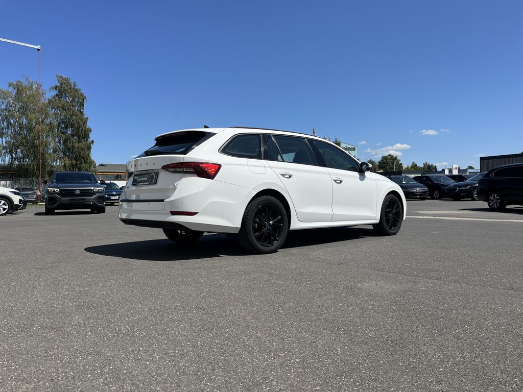 Skoda Octavia Combi 1.4 TSI e-Hybrid Blackline 7