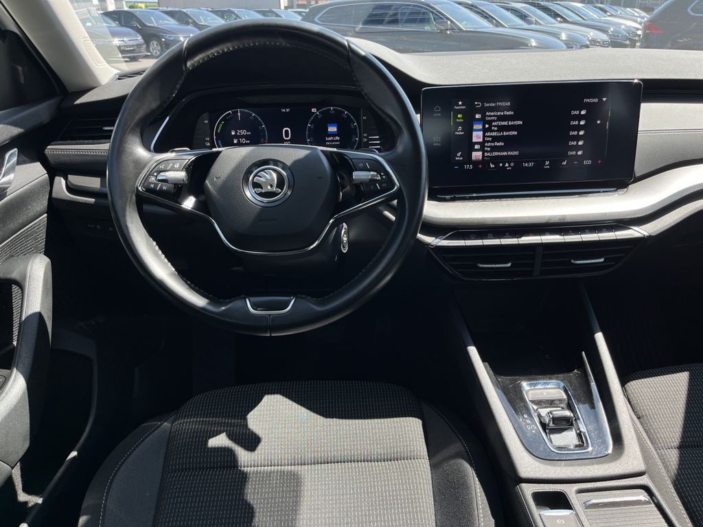 Skoda Octavia Combi 1.4 TSI e-Hybrid Blackline 16